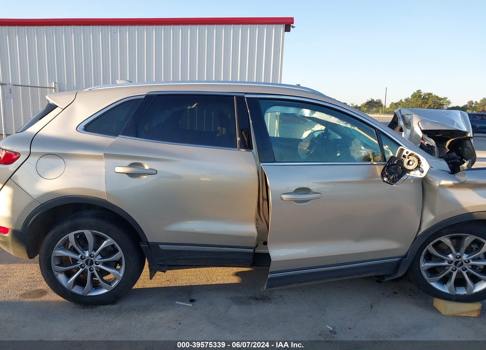 2017 LINCOLN MKC SELECT VIN: 5LMCJ2C9XHUL61765