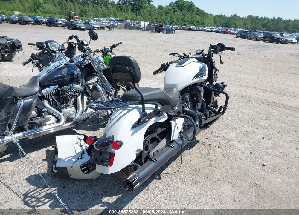 2021 INDIAN MOTORCYCLE CO. CHALLENGER DARK HORSE VIN: 56KLCDRR9M3401669