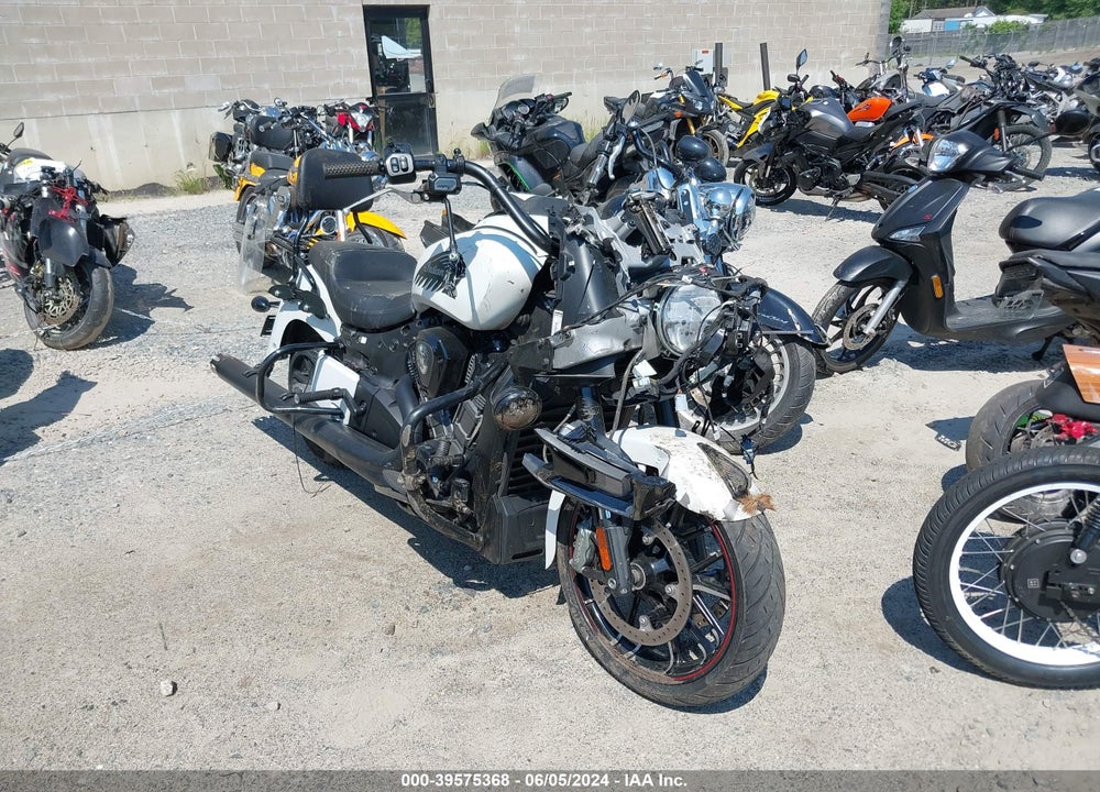 2021 INDIAN MOTORCYCLE CO. CHALLENGER DARK HORSE VIN: 56KLCDRR9M3401669