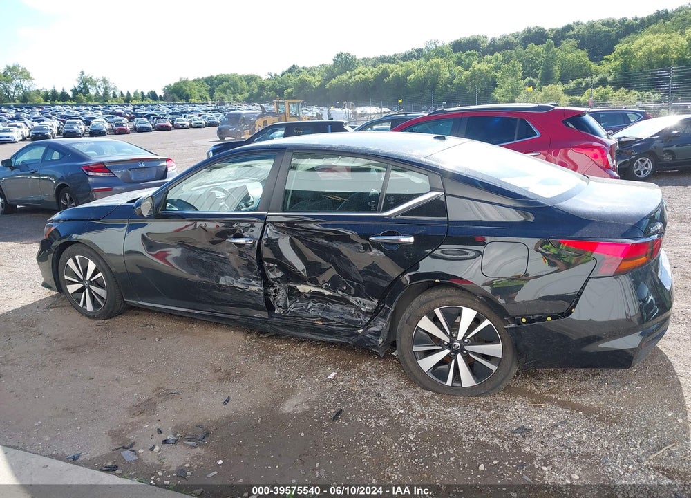 2021 NISSAN ALTIMA SV FWD VIN: 1N4BL4DV9MN365143