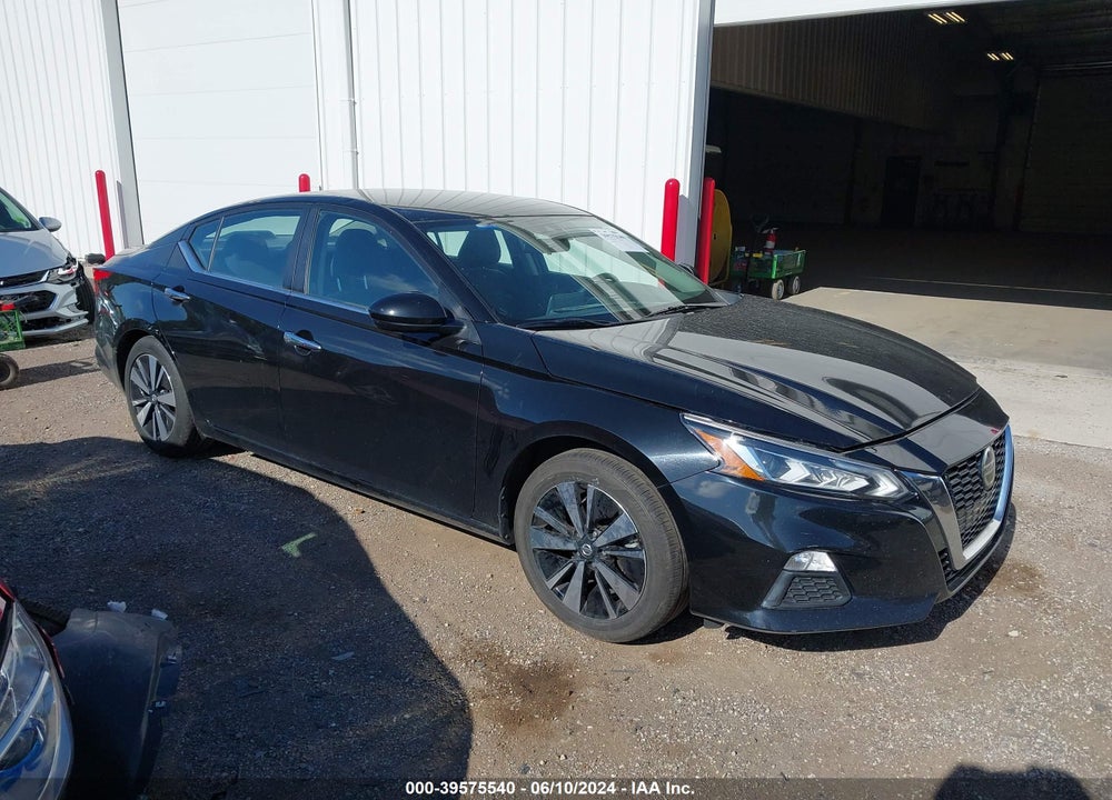 2021 NISSAN ALTIMA SV FWD VIN: 1N4BL4DV9MN365143