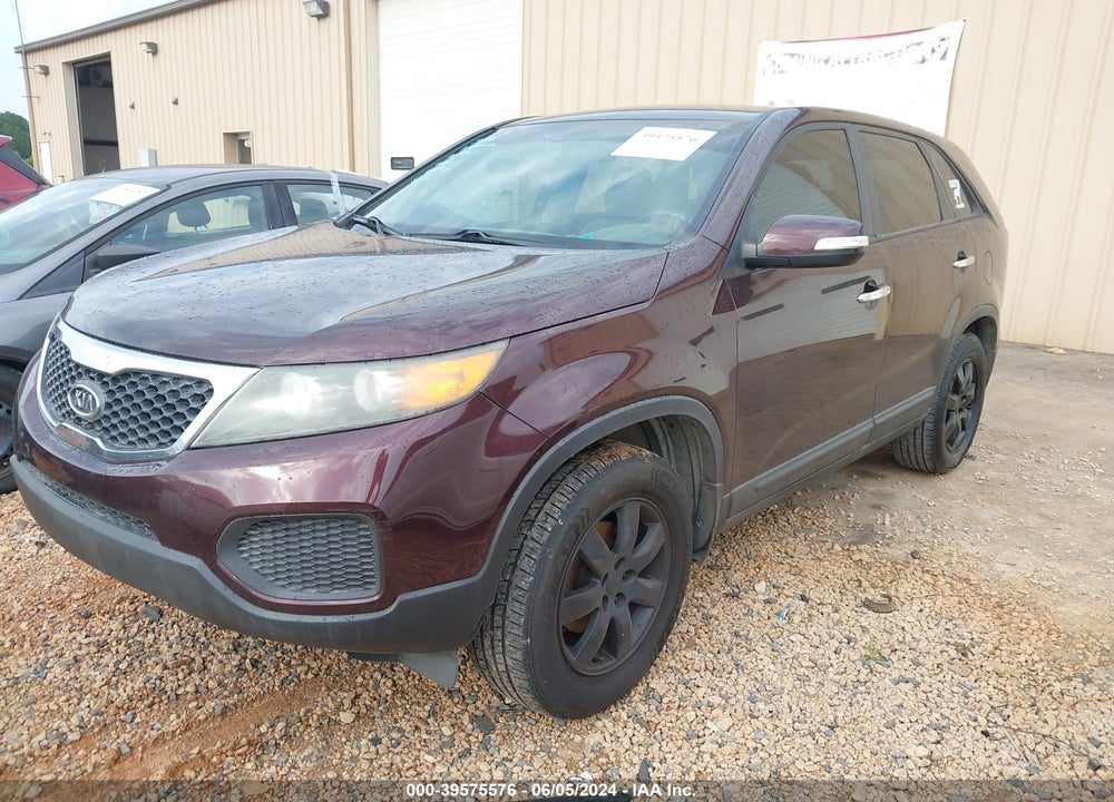2011 KIA SORENTO LX VIN: 5XYKT3A17BG039013
