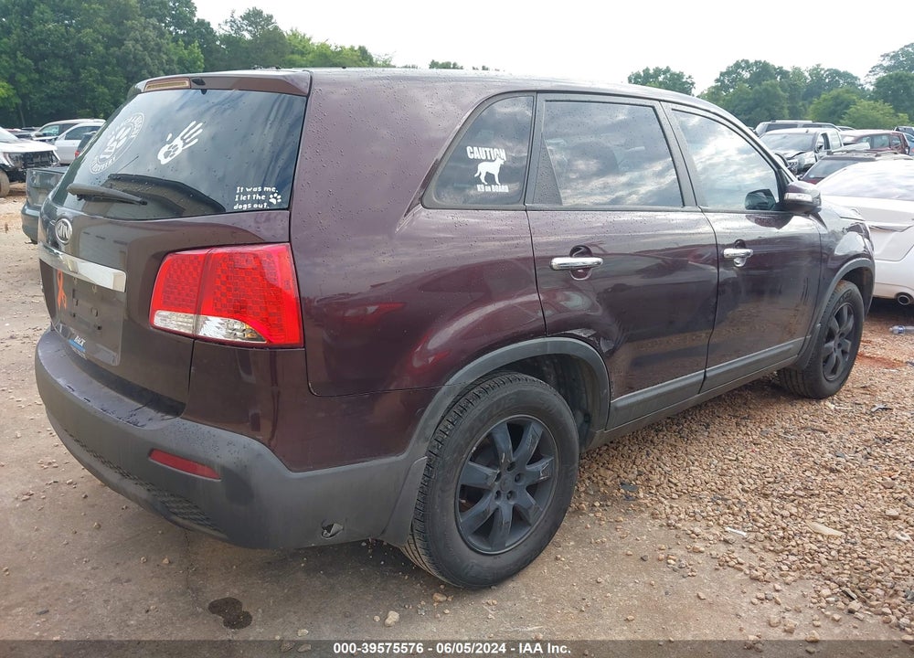 2011 KIA SORENTO LX VIN: 5XYKT3A17BG039013
