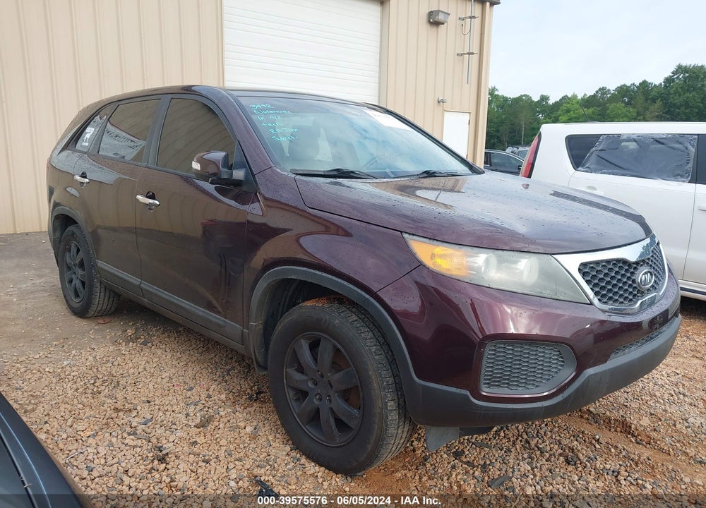 2011 KIA SORENTO LX VIN: 5XYKT3A17BG039013