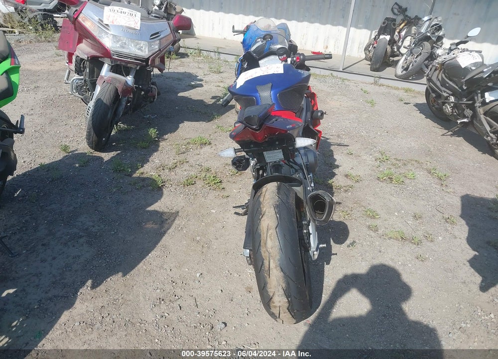 2021 APRILIA RS 660 VIN: ZD4KSUA05MS000129