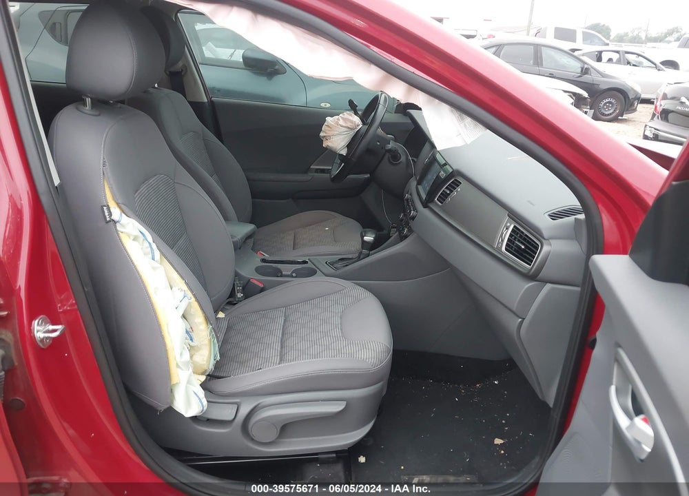 2018 KIA NIRO LX VIN: KNDCB3LC2J5123351