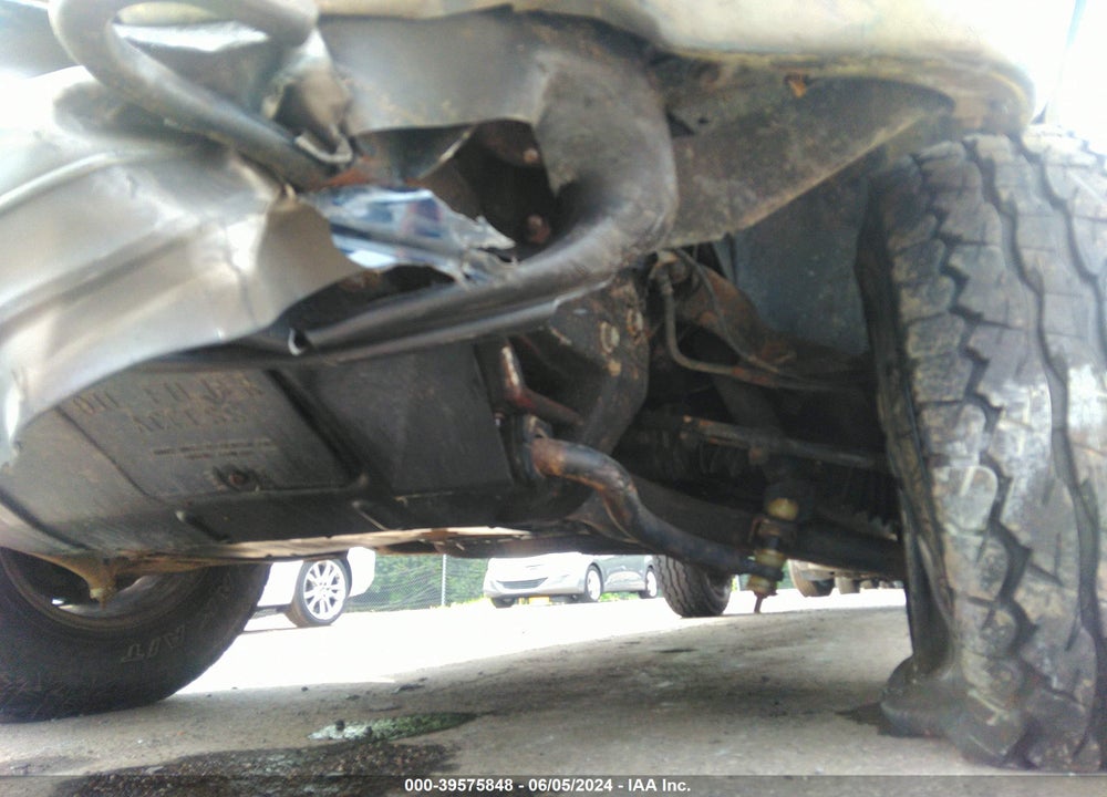 2002 CHEVROLET S-10 LS VIN: 1GCDT19W828165336