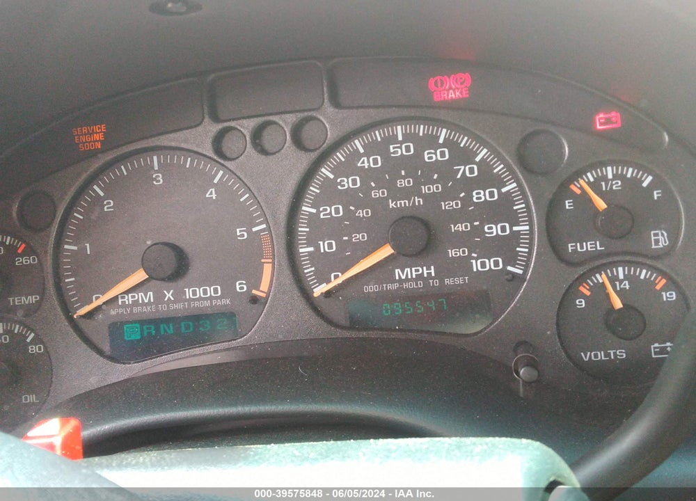 2002 CHEVROLET S-10 LS VIN: 1GCDT19W828165336
