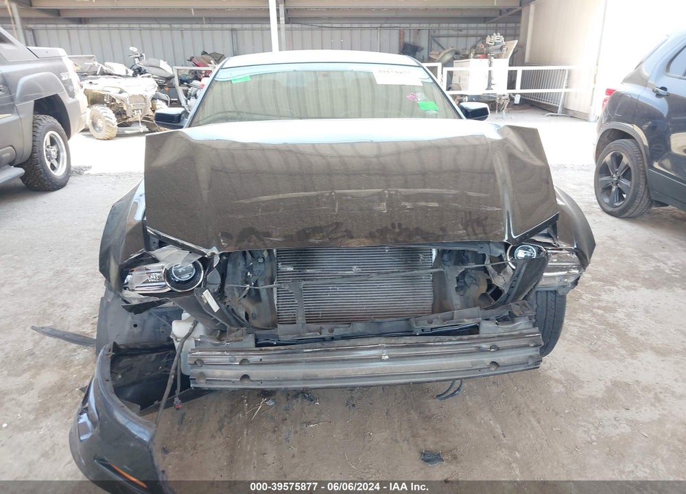 2014 FORD MUSTANG V6 PREMIUM VIN: 1ZVBP8AM0E5250009