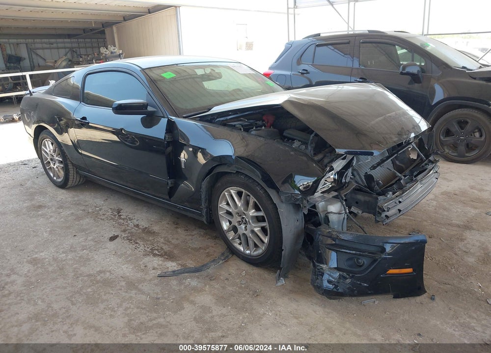 2014 FORD MUSTANG V6 PREMIUM VIN: 1ZVBP8AM0E5250009