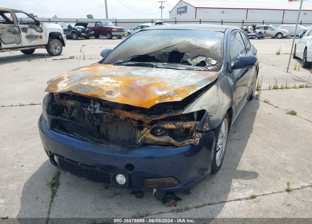 2005 SCION TC VIN: JTKDE177350046806