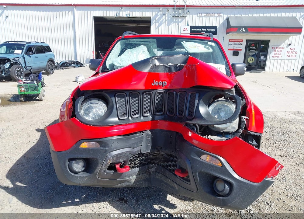 2016 JEEP RENEGADE TRAILHAWK VIN: ZACCJBCT2GPE07852