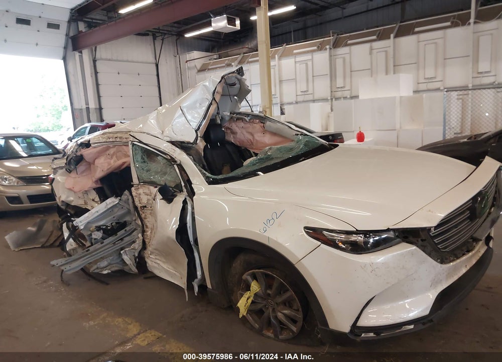 2022 MAZDA CX-9 TOURING VIN: JM3TCBCY3N0605033