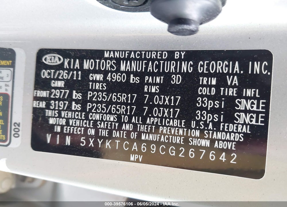 2012 KIA SORENTO LX VIN: 5XYKTCA69CG267642