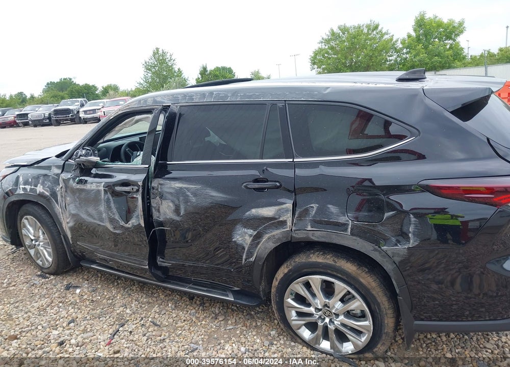 2024 TOYOTA HIGHLANDER LIMITED VIN: 5TDKDRBH5RS533217