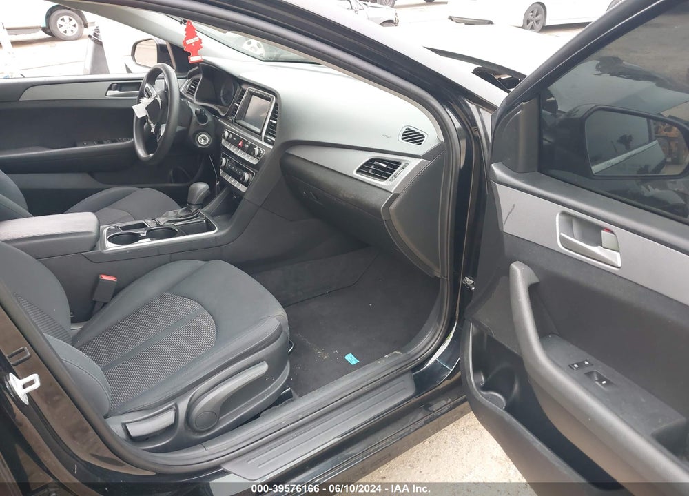 2019 HYUNDAI SONATA SE VIN: 5NPE24AFXKH749906