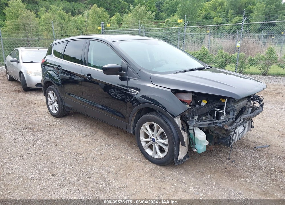 2017 FORD ESCAPE SE VIN: 1FMCU9G90HUD55051