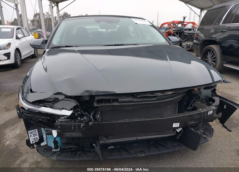 2024 HYUNDAI ELANTRA SE VIN: KMHLL4DG7RU725597