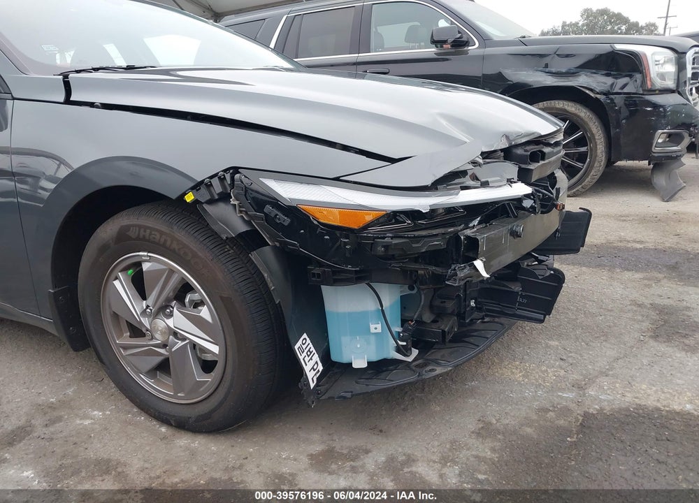 2024 HYUNDAI ELANTRA SE VIN: KMHLL4DG7RU725597