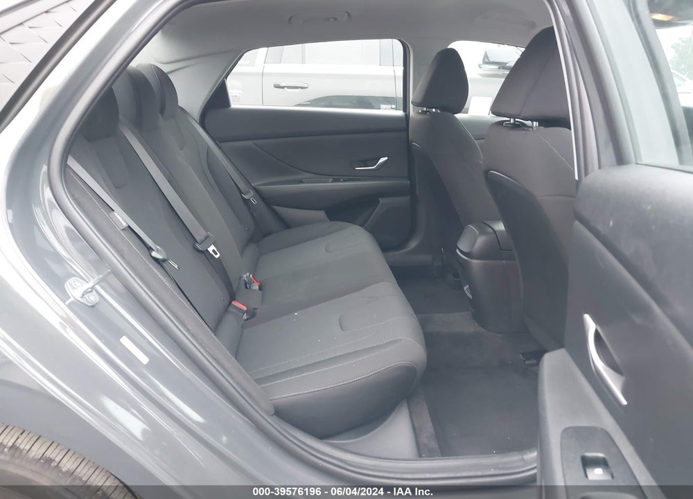 2024 HYUNDAI ELANTRA SE VIN: KMHLL4DG7RU725597