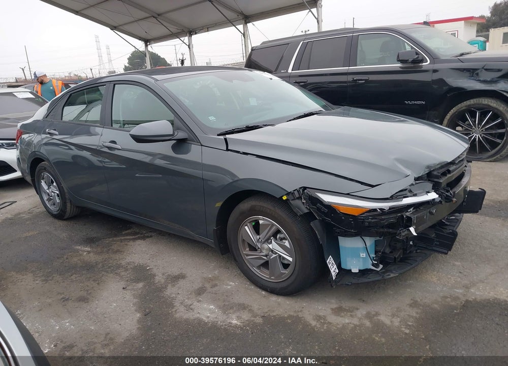 2024 HYUNDAI ELANTRA SE VIN: KMHLL4DG7RU725597