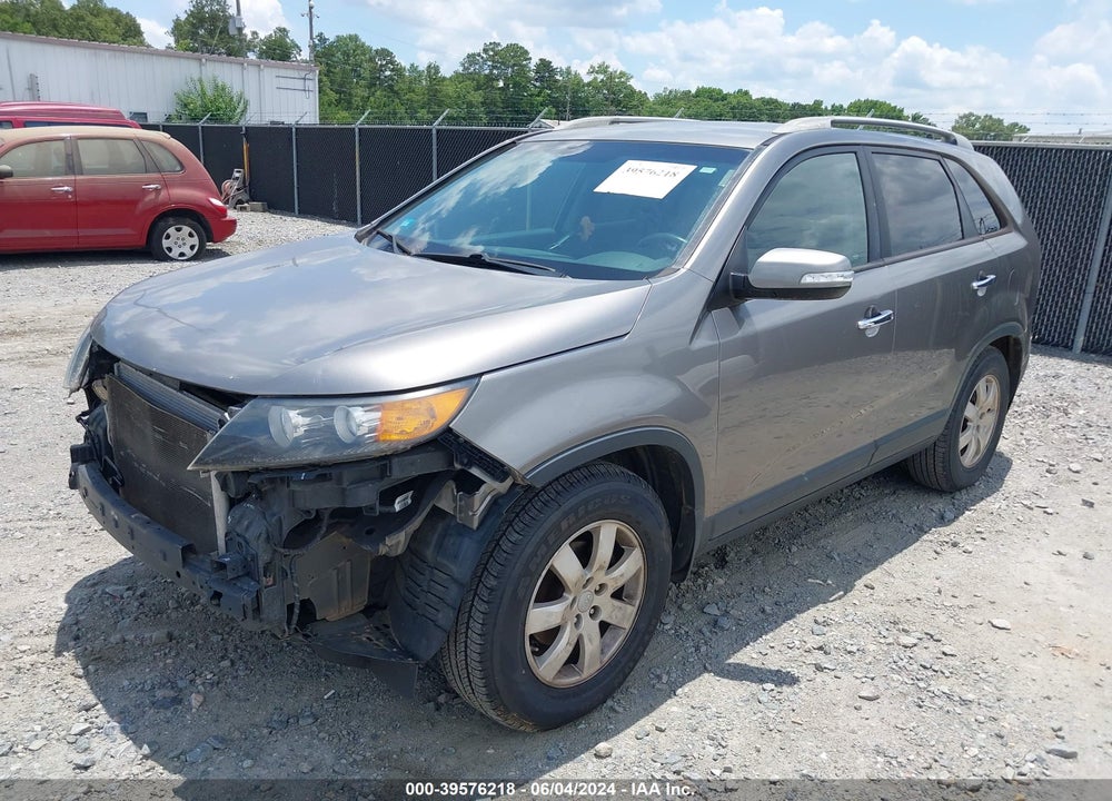 2012 KIA SORENTO LX V6 VIN: 5XYKT4A24CG276137
