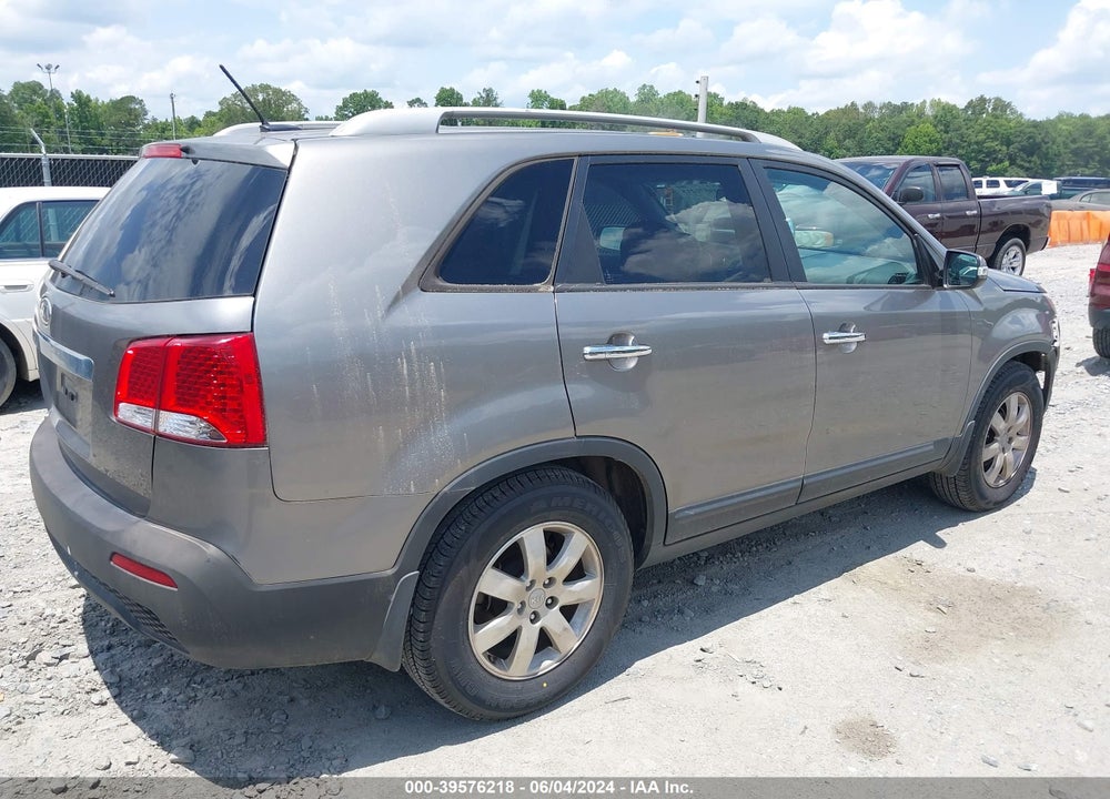 2012 KIA SORENTO LX V6 VIN: 5XYKT4A24CG276137