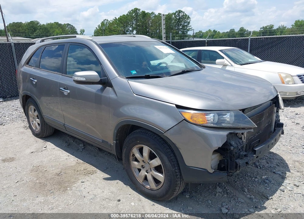 2012 KIA SORENTO LX V6 VIN: 5XYKT4A24CG276137