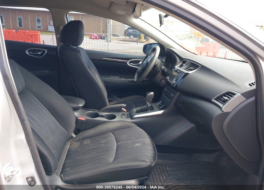 2017 NISSAN SENTRA SV VIN: 3N1AB7AP0HY212548