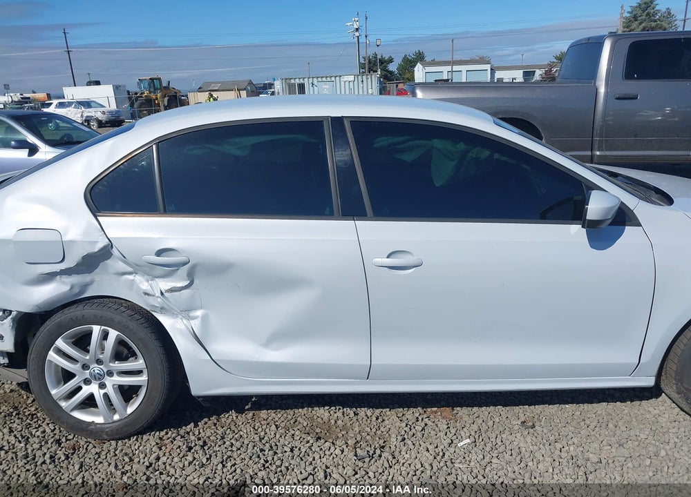 2018 VOLKSWAGEN JETTA 1.4T S VIN: 3VW2B7AJ1JM263001