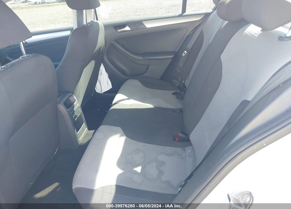 2018 VOLKSWAGEN JETTA 1.4T S VIN: 3VW2B7AJ1JM263001