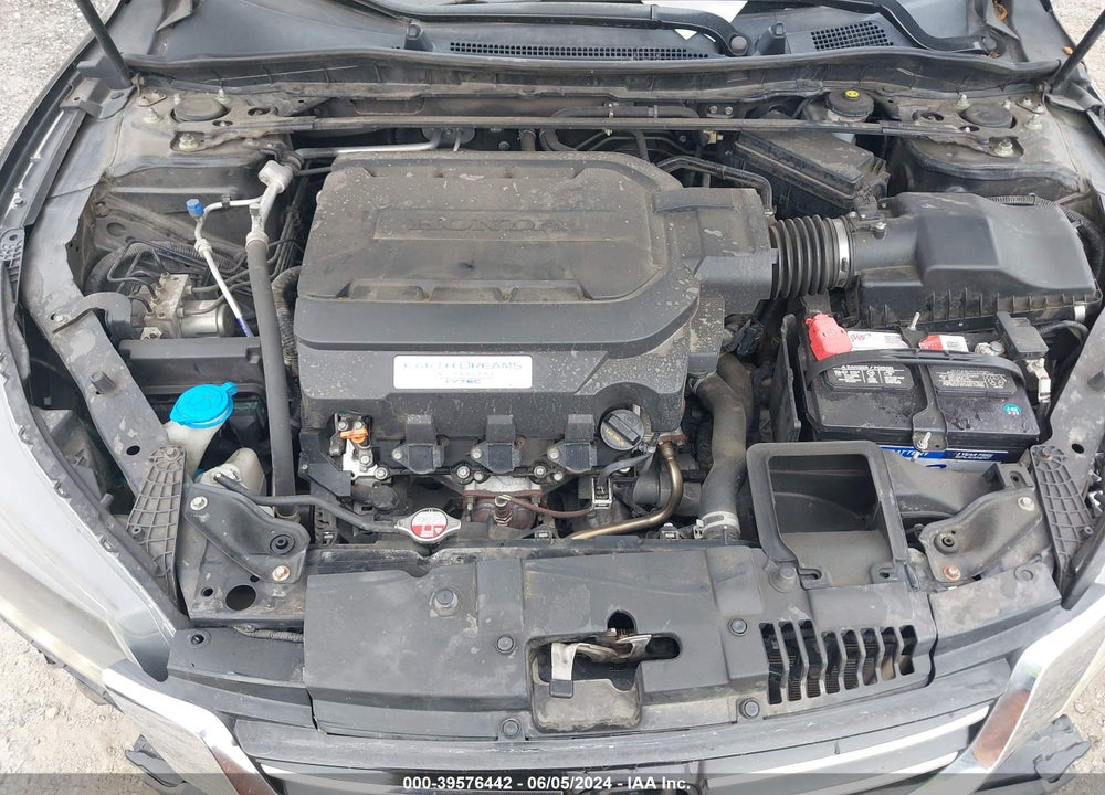 2015 HONDA ACCORD EX-L V-6 VIN: 1HGCR3F83FA030941
