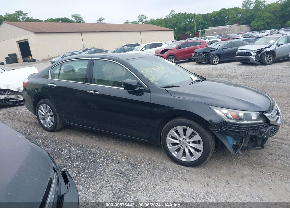 2015 HONDA ACCORD EX-L V-6 VIN: 1HGCR3F83FA030941