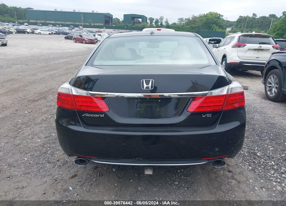 2015 HONDA ACCORD EX-L V-6 VIN: 1HGCR3F83FA030941