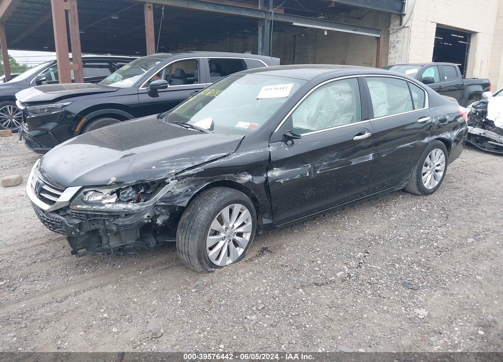 2015 HONDA ACCORD EX-L V-6 VIN: 1HGCR3F83FA030941