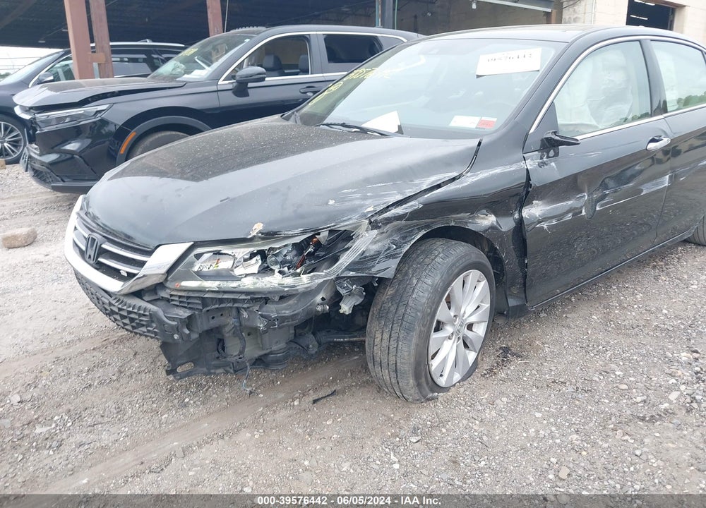 2015 HONDA ACCORD EX-L V-6 VIN: 1HGCR3F83FA030941