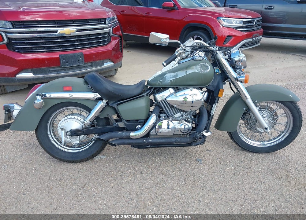 2005 HONDA VT750 CA VIN: JH2RC50385M100246