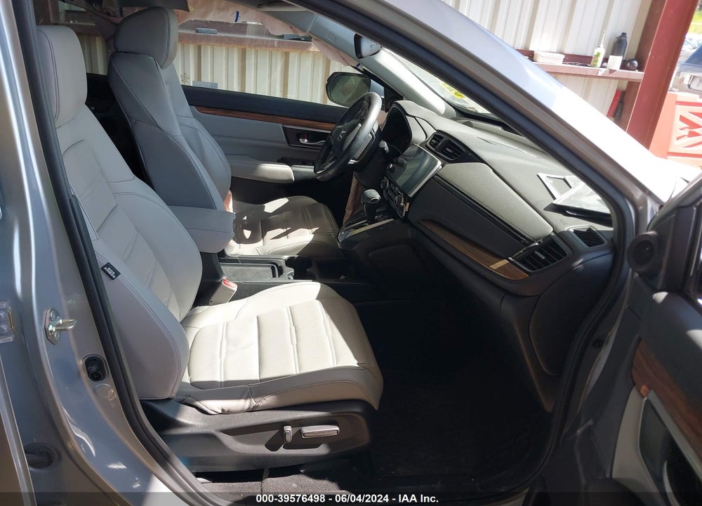 2018 HONDA CR-V TOURING VIN: 2HKRW2H97JH664708