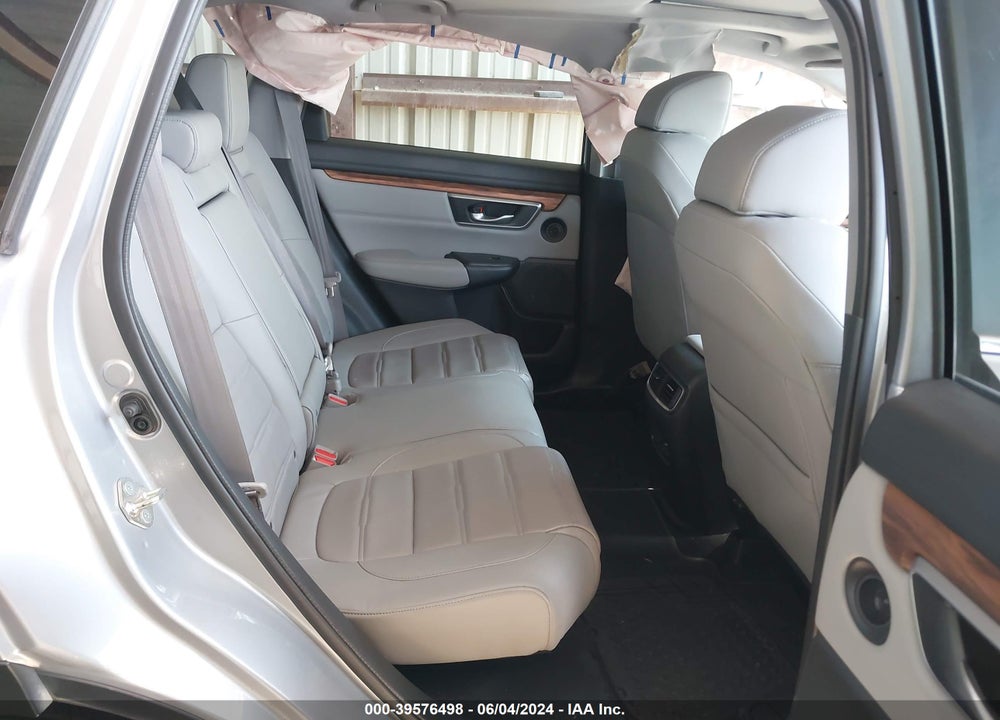 2018 HONDA CR-V TOURING VIN: 2HKRW2H97JH664708