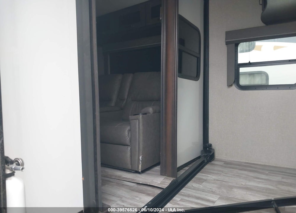 2022 GRAND DESIGN REFLECTION VIN: 573FR3628N9921274
