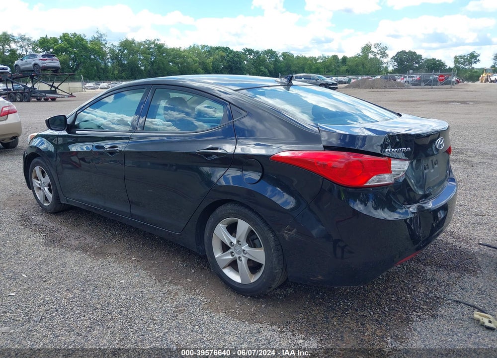 2013 HYUNDAI ELANTRA GLS VIN: 5NPDH4AE8DH339710