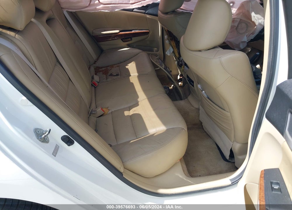 2011 HONDA ACCORD 2.4 EX-L VIN: 1HGCP2F82BA053153