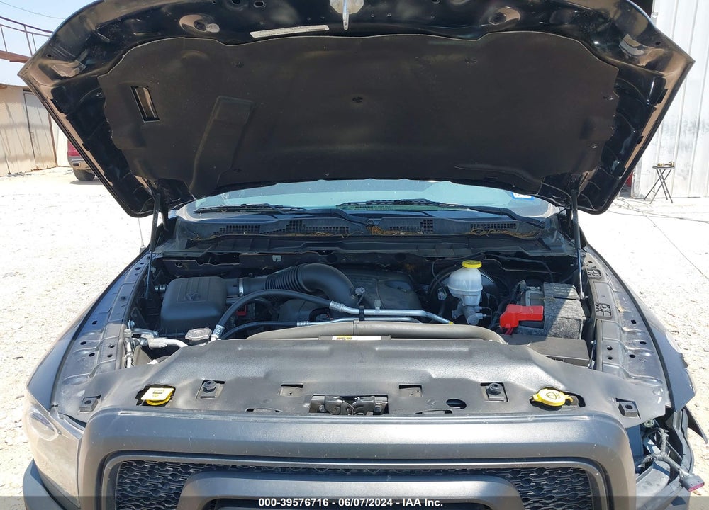 2019 RAM 1500 CLASSIC WARLOCK QUAD CAB 4X2 6'4 BOX VIN: 1C6RR6GT1KS697483