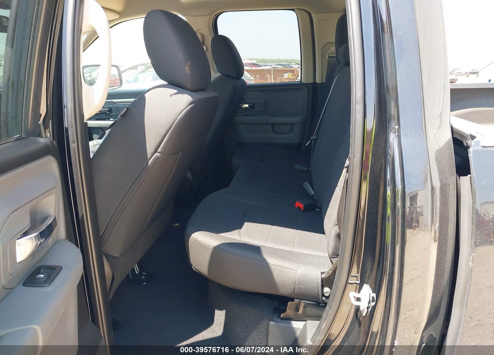 2019 RAM 1500 CLASSIC WARLOCK QUAD CAB 4X2 6'4 BOX VIN: 1C6RR6GT1KS697483