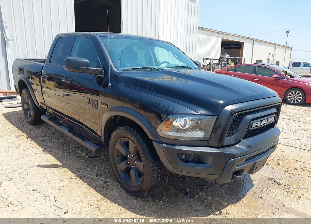 2019 RAM 1500 CLASSIC WARLOCK QUAD CAB 4X2 6'4 BOX VIN: 1C6RR6GT1KS697483