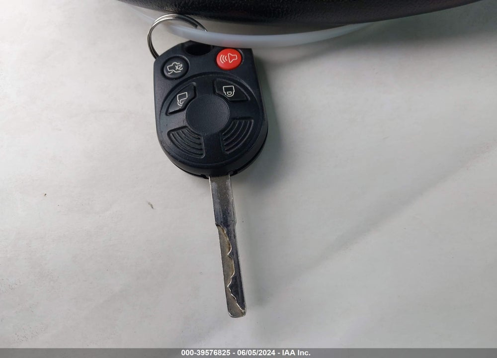 2014 FORD FOCUS SE VIN: 1FADP3K2XEL258986