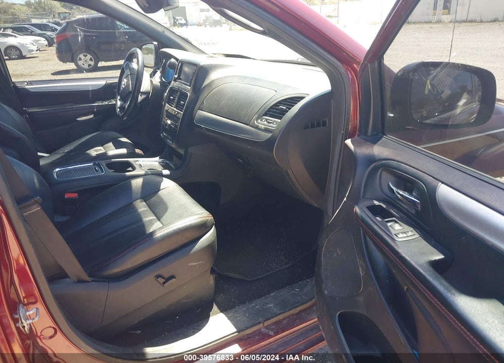 2018 DODGE GRAND CARAVAN GT VIN: 2C4RDGEG8JR240043