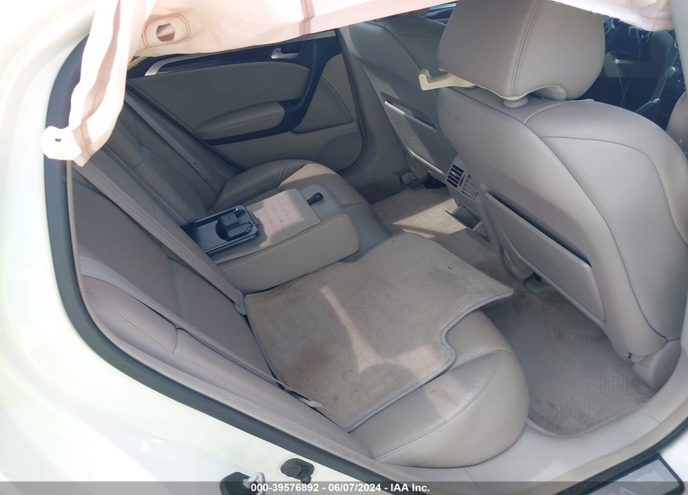 2008 ACURA TL 3.2 VIN: 19UUA66208A023411