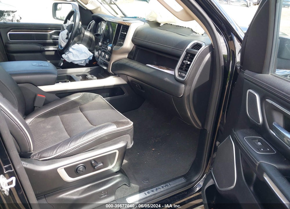 2020 RAM 1500 LAIE  4X4 5'7 BOX VIN: 1C6SRFJT5LN341824
