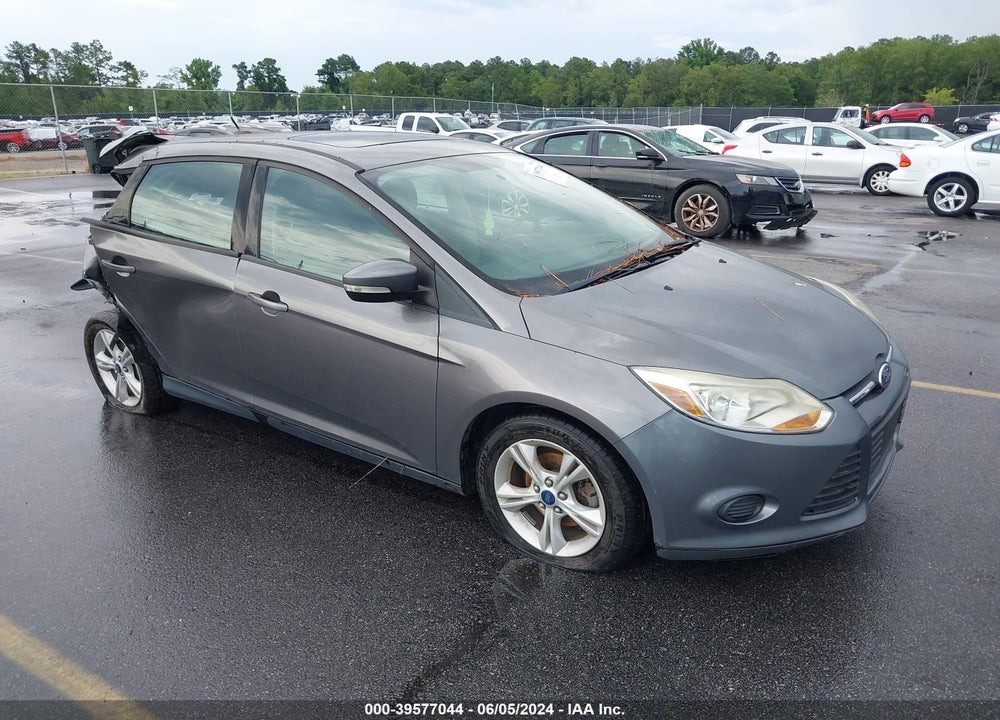 2014 FORD FOCUS SE VIN: 1FADP3K29EL425841